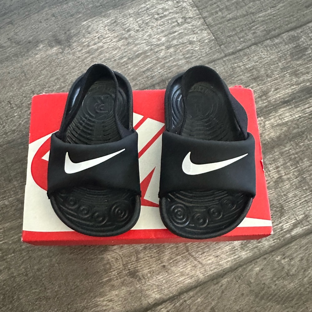 Brand new Nike Kawa Slide, Baby Size 5c